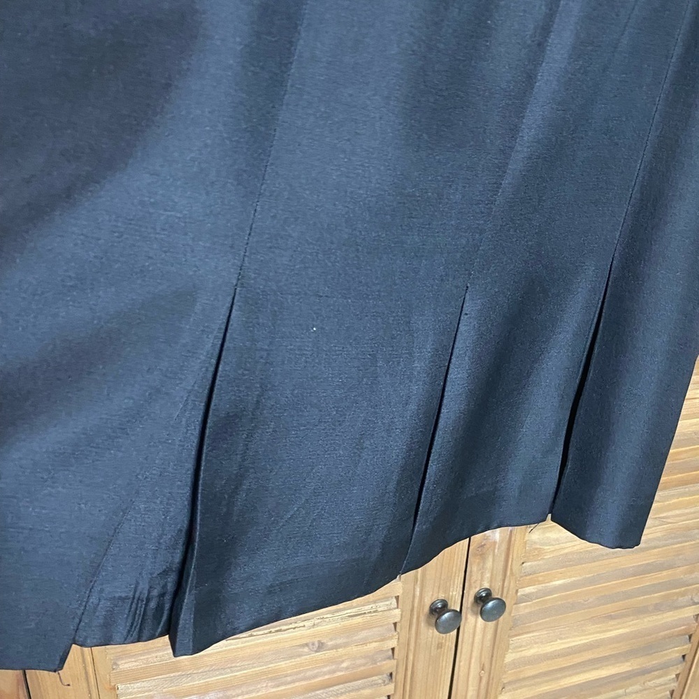 Talbots black silk/wool SOFT,Classic,scoop neck,sleeveless,pleated bottom SZ-6 - Picture 7 of 10
